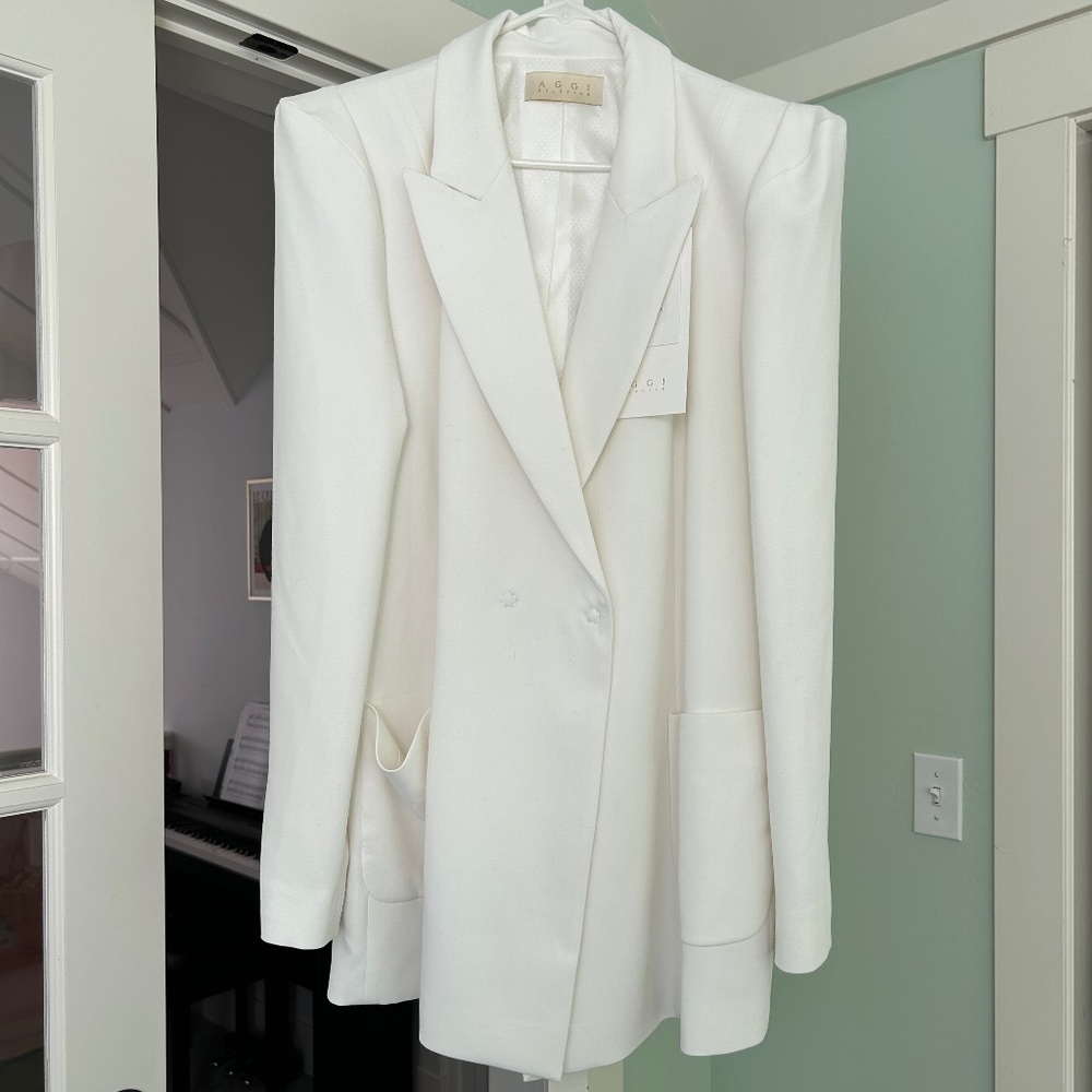 AGGI Cloud Dancer blazer
